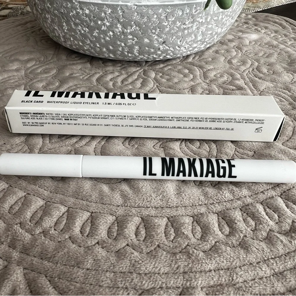 IL MAKIAGE Black Card Liquid Eyeliner Ultra-Black Waterproof Liner NIB Full Size